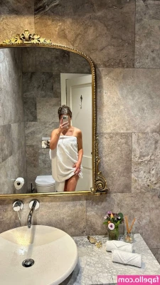 Monique Denise [ monique-denise ] - Rebill treats are going out in 2 hours baby  dont miss out