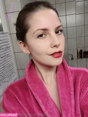 trickyalice_free [ trickyalice-free ] - Anyone who can fuck me
