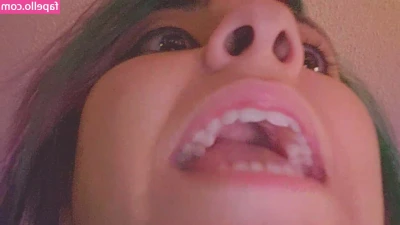 Yellowspoongirl - Let me get down on my knees for you Papi