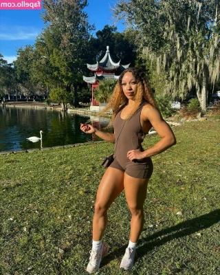 Layla Diggs [ layla-diggs ] - take your time to dm me babe🙈