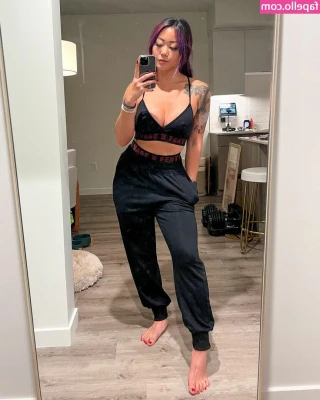 Cynthia Leu [ cynthia-leu ] - Feeling extra extra naughty today 😈