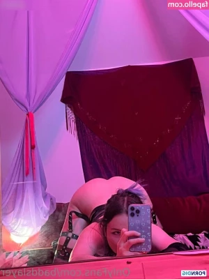 BadDragonSlayer [ baddragonslayer-12 ] - These shorts are so sexy 💖 loved it with this bra!! I walked