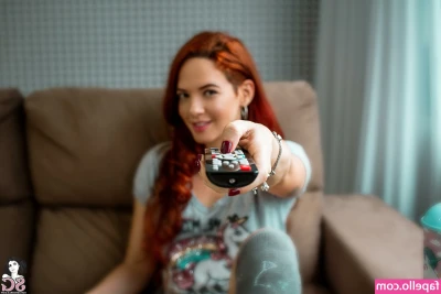 Lillyangel - Playful poses pre-spanking ~