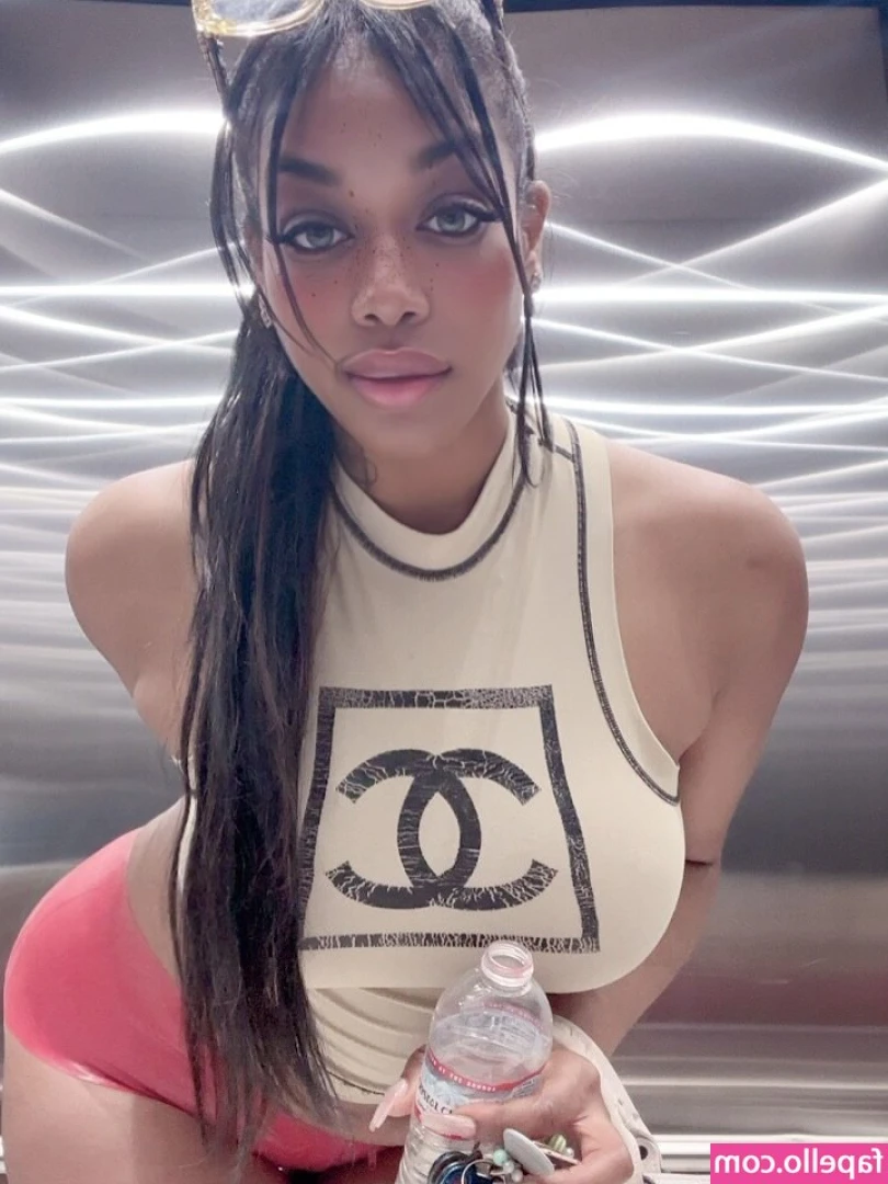 Xanprincess - Little teaser for your saturday morning, webcam flex!  Pump up those