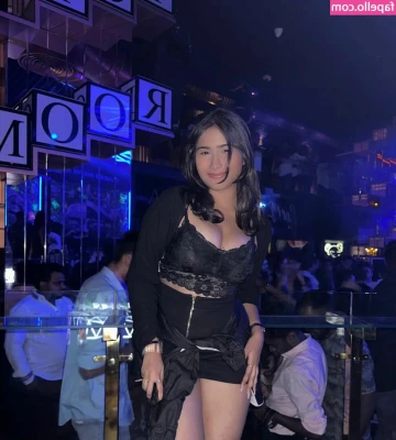 Ipsita Nandi [ ipsita-nandi ] - Back in Black
