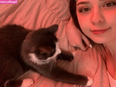Aveykitty - Forget the tricks, let's treat ourselves to a wickedly sexy night!!