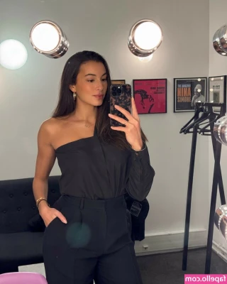 Sara Balzer [ sara-balzer ] - Got some requests for a cigar/leather/gear vid 😉 (2/2) 💦💦