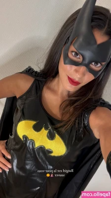 Sara Balzer [ sara-balzer ] - Officially my birthday 🥳 celebrate and spoil me today 💕