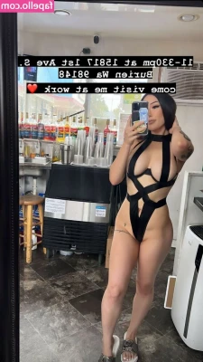 Lilhapababy - You guys voted to hear the first sex story yesterday so here it is!!