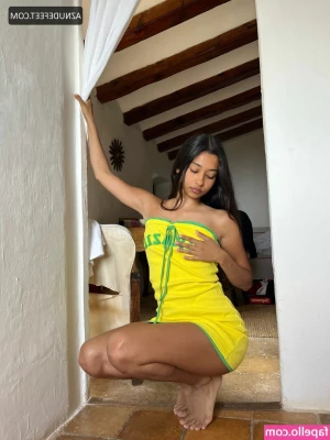 Bbtrickz - Stroking my oily dick in my living room PART 2