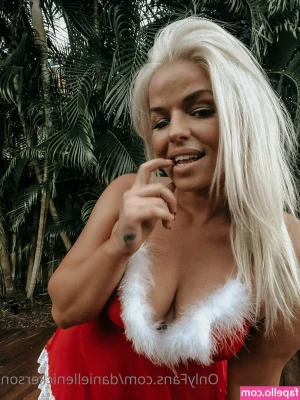 Danielle Nickerson [ danielle-nickerson ] - Happy Tuesday enjoy