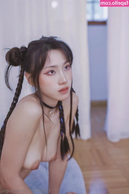 June Liu [ june-liu-4 ] - It s a ball stretcher kind of day