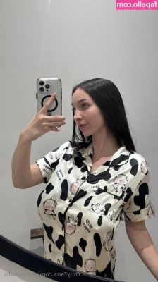 Gracesmalls - 8 Year Anniversary Q&A!!  So if you didn't know, today is my 8