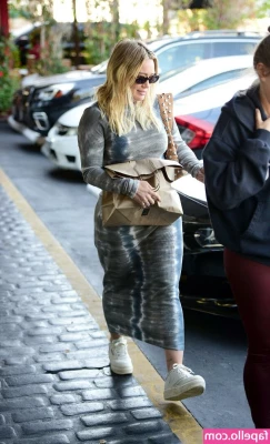Hilary Duff [ hilary-duff ] - dyed my hair  3