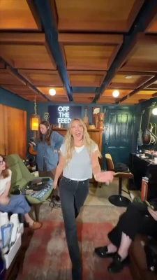 Hilary Duff [ hilary-duff ] - Always finding THICK cocks to bring home and play with/fuck my