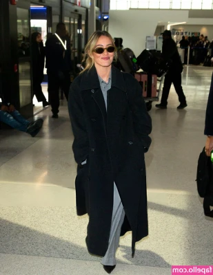 Hilary Duff [ hilary-duff ] - This video is not working or missing for some reason - here it is