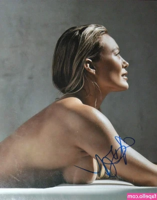 Hilary Duff [ hilary-duff ] - New video Available to purchase through messages