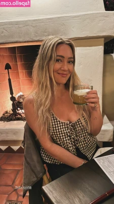 Hilary Duff [ hilary-duff ] - Can you get it all the way in