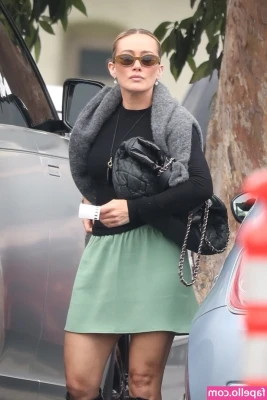 Hilary Duff [ hilary-duff ] - hump day? 😉
