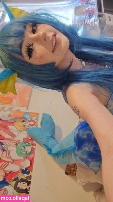 Sammynoodlesoup - Me and these two girls would like to say good morning   hope you