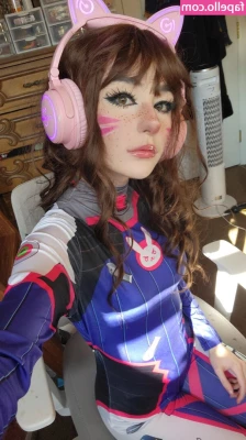 Sammynoodlesoup - New stockings feeling so cute