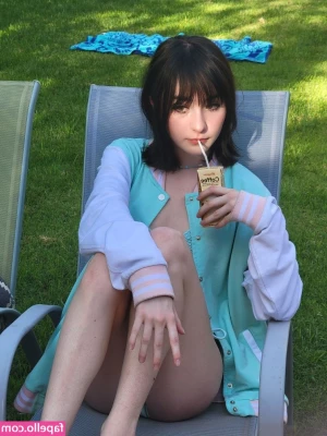 Sammynoodlesoup - Who's giving me a massage?