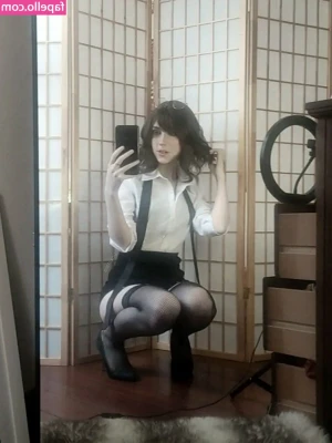 Boxstara Cosplay [ boxstara-cosplay ] - I did a lil strip video and sent it to everyones dms 🥰 Message me