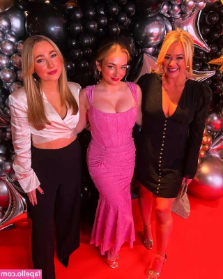 Hollyoaks [ hollyoaks-1 ] - Matchy matchy