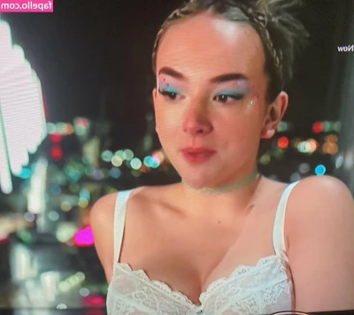 Hollyoaks [ hollyoaks-1 ] - Do you like my outfit baby?🥰