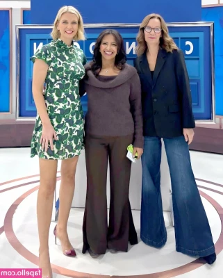 Ranvir Singh [ ranvir-singh ] - Smoking For You.... #smokingfetish #highheels #blonde