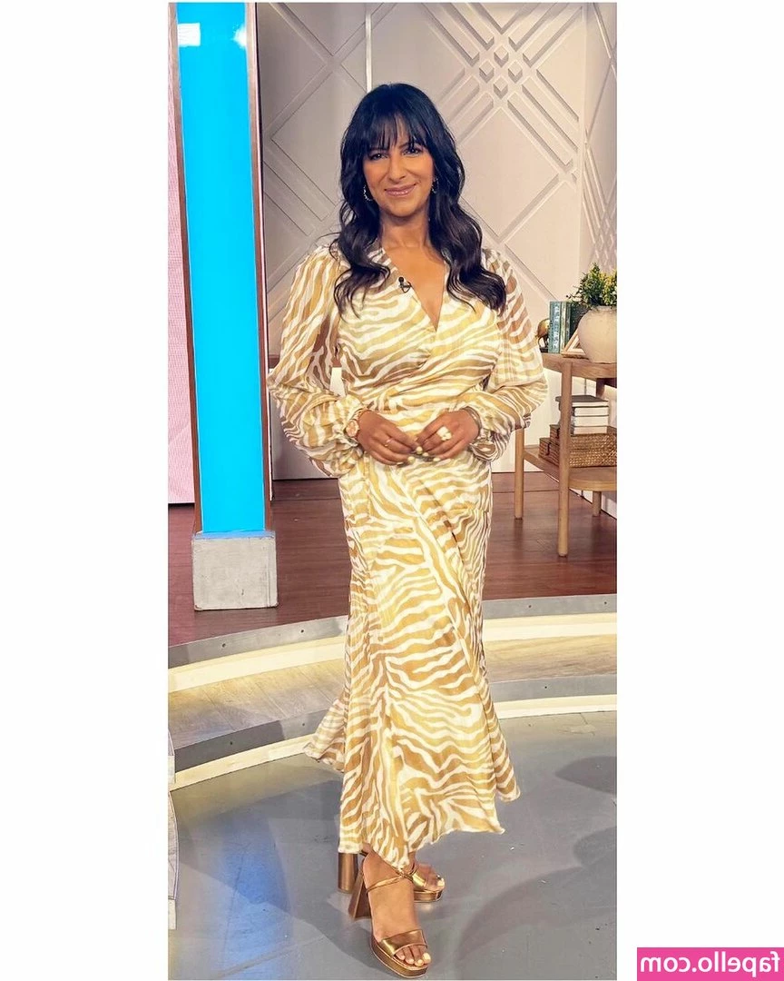 Ranvir Singh [ ranvir-singh ] - Do you like my outfit daddy  Who wants me to go live in this outfit 