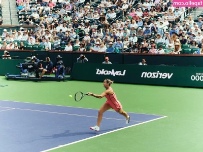 Aryna Sabalenka [ aryna-sabalenka ] - It’s Friday! Congratulations! You made it to the weekend! 🎉 🎈