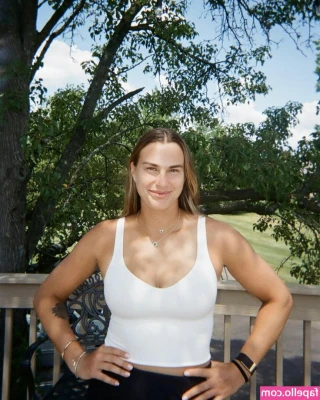 Aryna Sabalenka [ aryna-sabalenka ] - Caged sub and a cup of cream!