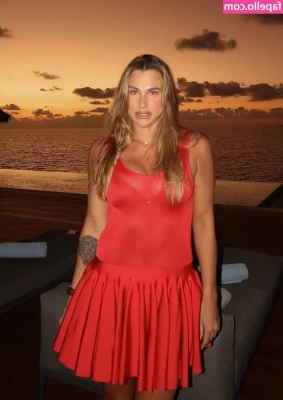 Aryna Sabalenka [ aryna-sabalenka ] - Wish I was straddling you instead.  (... and Dreaming of the day I