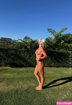 Aryna Sabalenka [ aryna-sabalenka ] - New Year's Eve, & you're sitting at home drooling over Me...I had