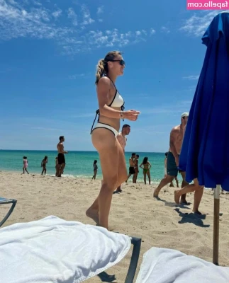Aryna Sabalenka [ aryna-sabalenka ] - Who wants to see the full fit ?