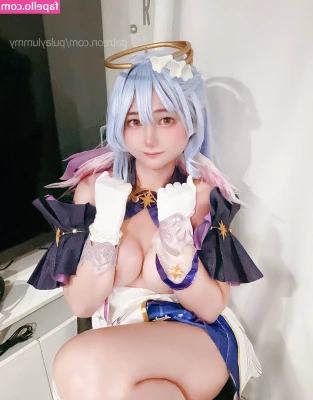 pulaylummy - Just checking in a very short dress