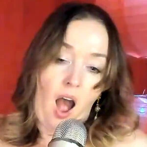 nina-rose