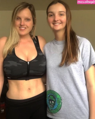 HealthyHappyFitandProud [ healthyhappyfitandproud-3 ] - Good morning 🥰 how’s everyone doing today? 🥳