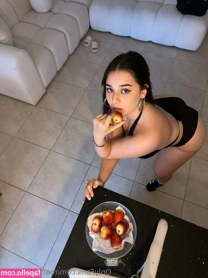 Marianahoyosr [ marianahoyosr-1 ] - Fun fact  my hot water only lasts 5 minutes so I had to boil pots of