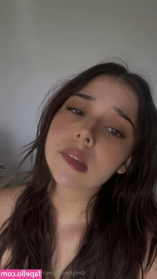 Marianahoyosr [ marianahoyosr-1 ] - i’m in the kitchen