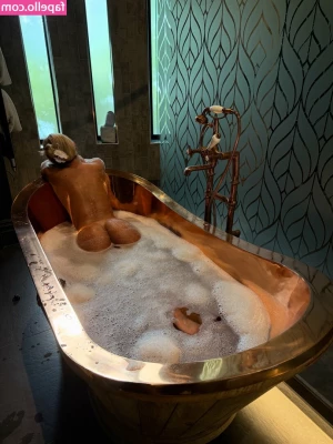 C9OEA - Who s joining my bath and taking my first load of the year
