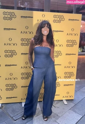 Jenny Powell [ jenny-powell ] - anyone wanna sext? HMU ✨😇