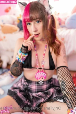 sugarybunnyfree - Marijke blond!