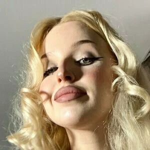 Naomi Alice