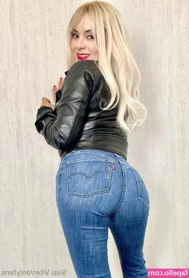 Sissi Viter [ sissi-viter ] - Not a sexy pic but I've been outside for most of the last 3 days
