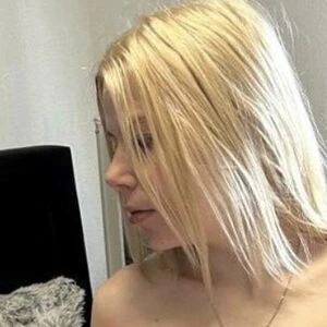 Julia Mira