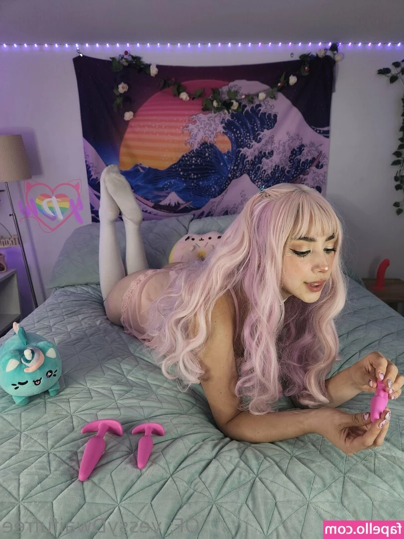 yessydwaifufree - Your dick would look nice between these 🤭