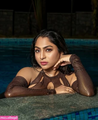 Neethu Mohan - Hold my lighter