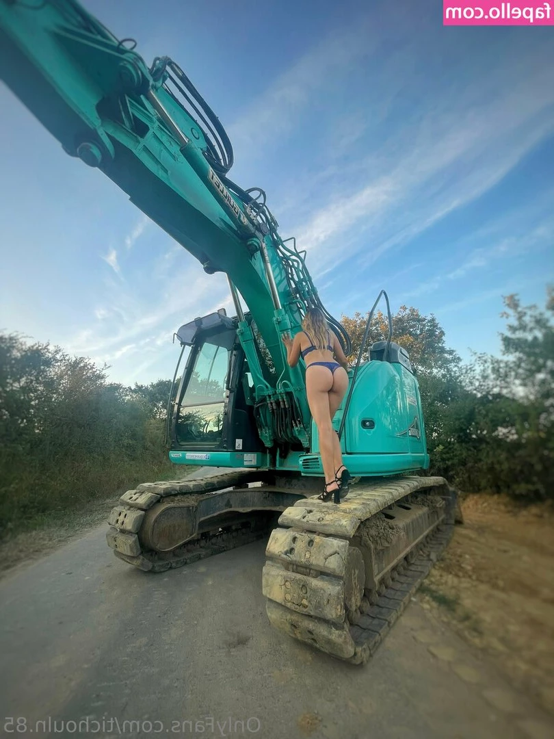 lea_gmnx [ lea-gmnx ] - Tell me what you d like to see